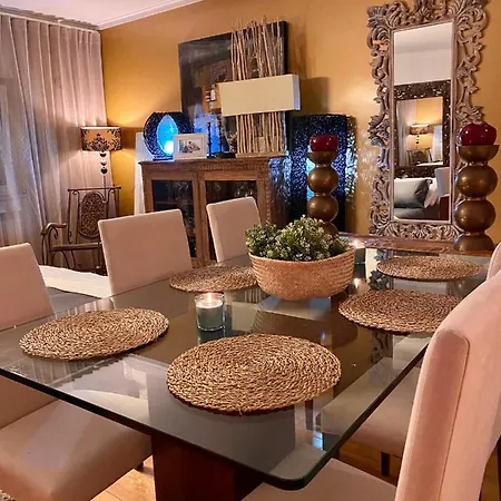 For 5 Near The & Kwatera prywatna Caxias