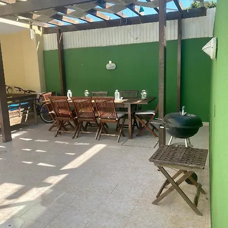 For 5 Near The & Kwatera prywatna Caxias